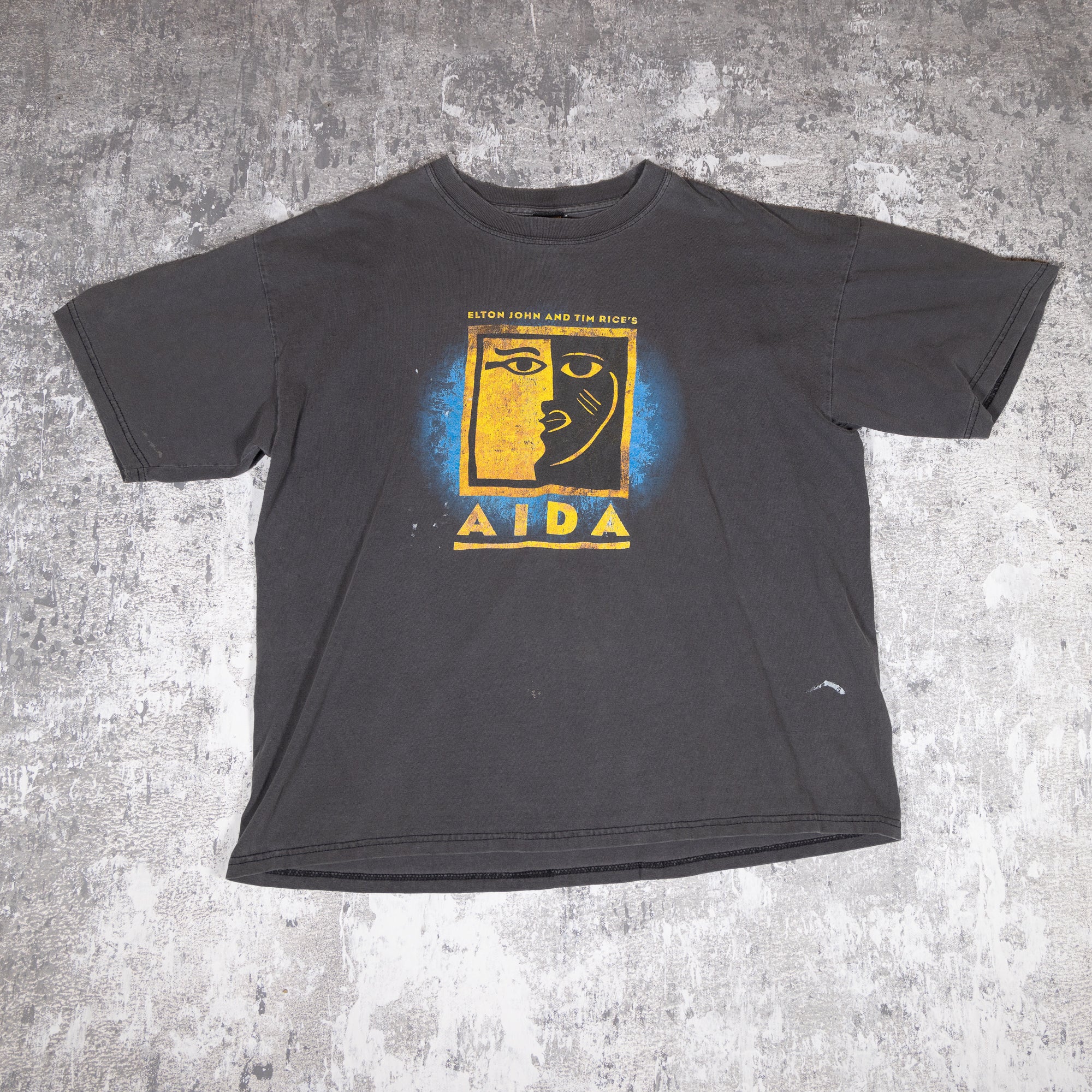 AIDA Vintage 90s Tour Tee