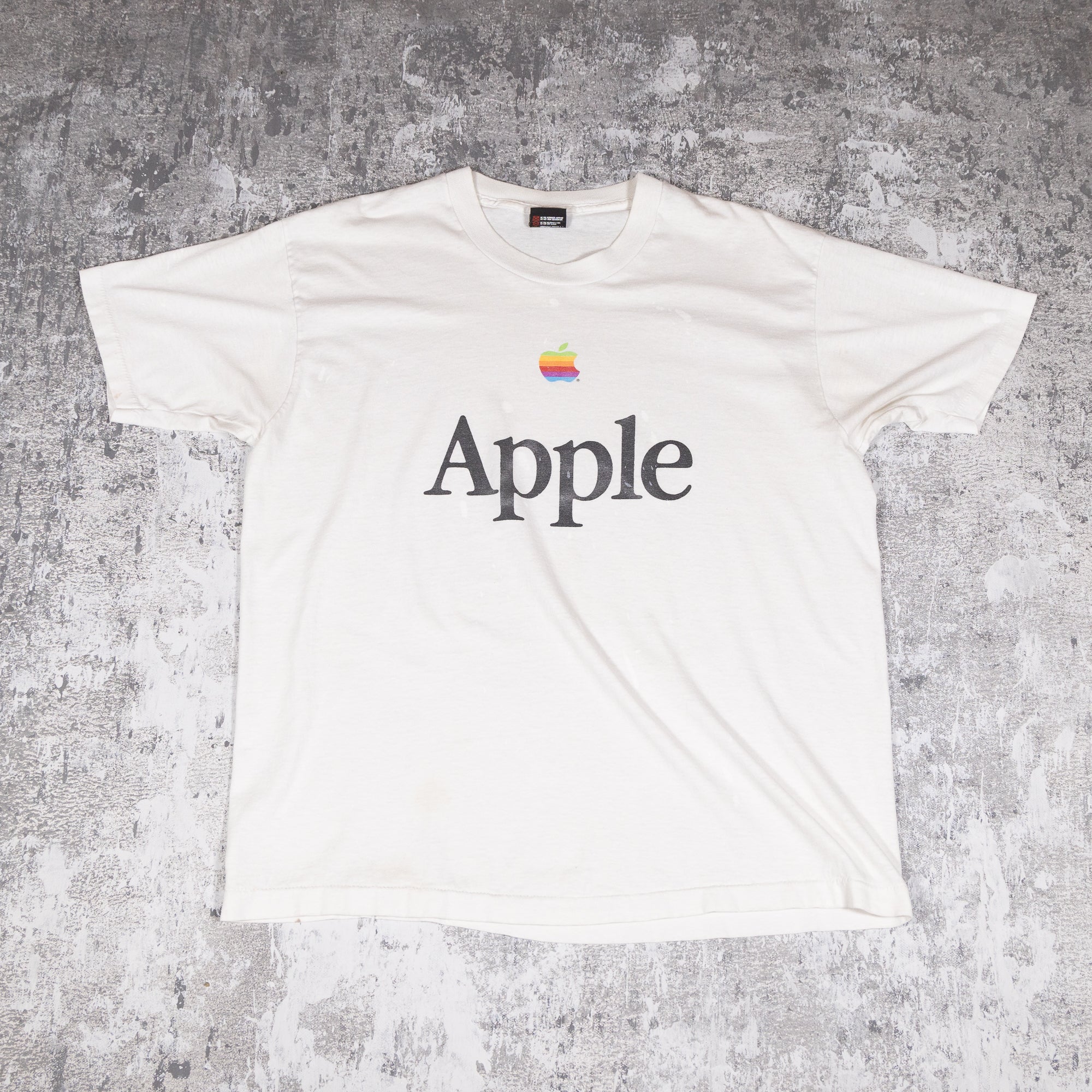 Apple Logo Vintage 90s Tee