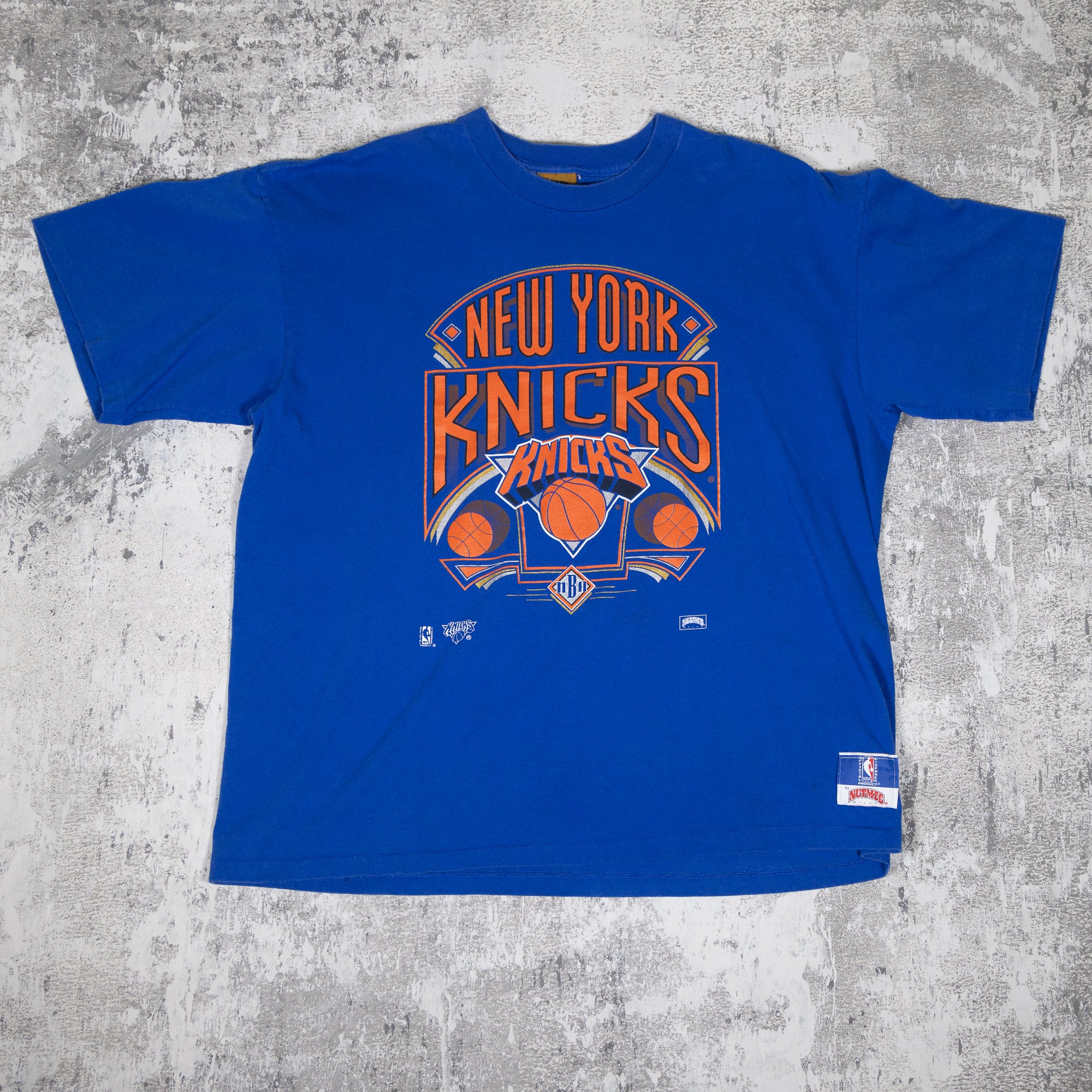 NY Knicks Logo Vintage 90s Tee